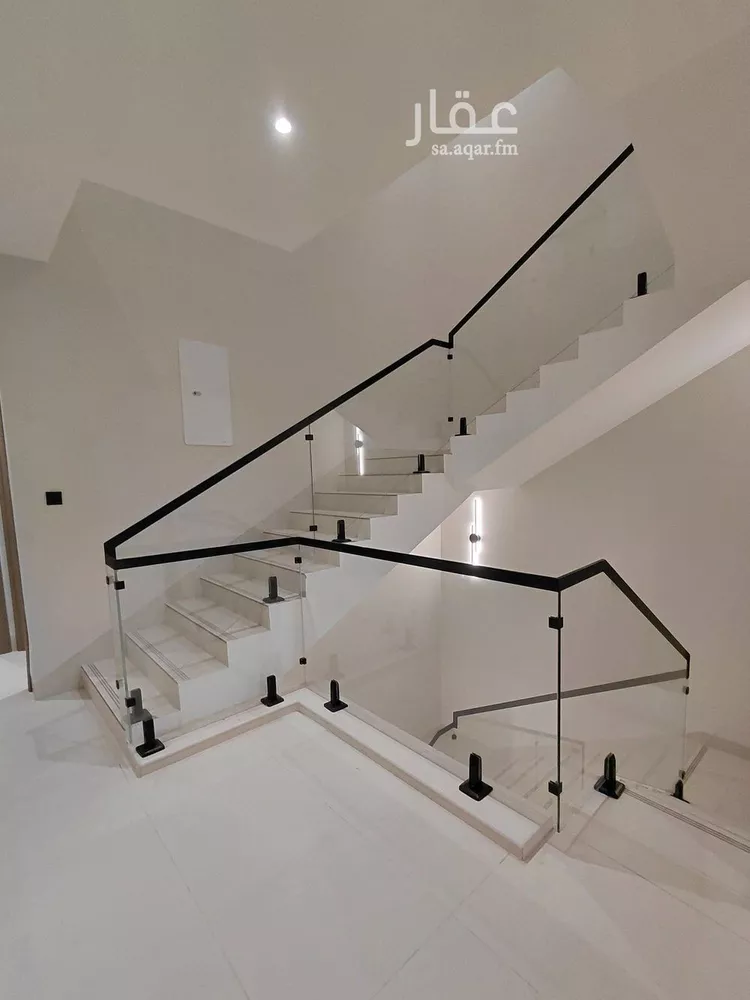 فيلا للبيع في شارع الفل, حي السيف, مدينة الدمام, المنطقة الشرقية صورة 5