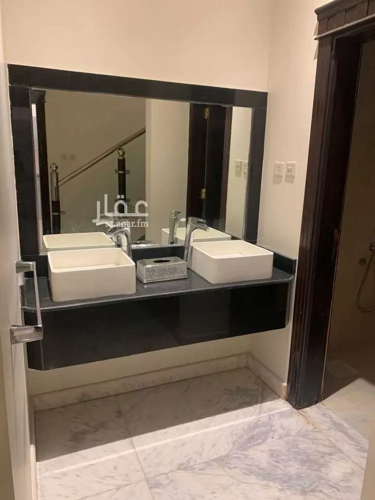 فيلا للبيع في شارع الأحمدي, حي الياسمين, مدينة الرياض, منطقة الرياض صورة 3