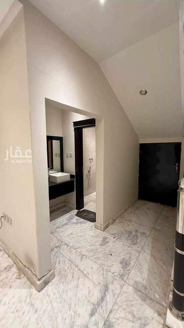 فيلا للبيع في شارع الأحمدي, حي الياسمين, مدينة الرياض, منطقة الرياض 12