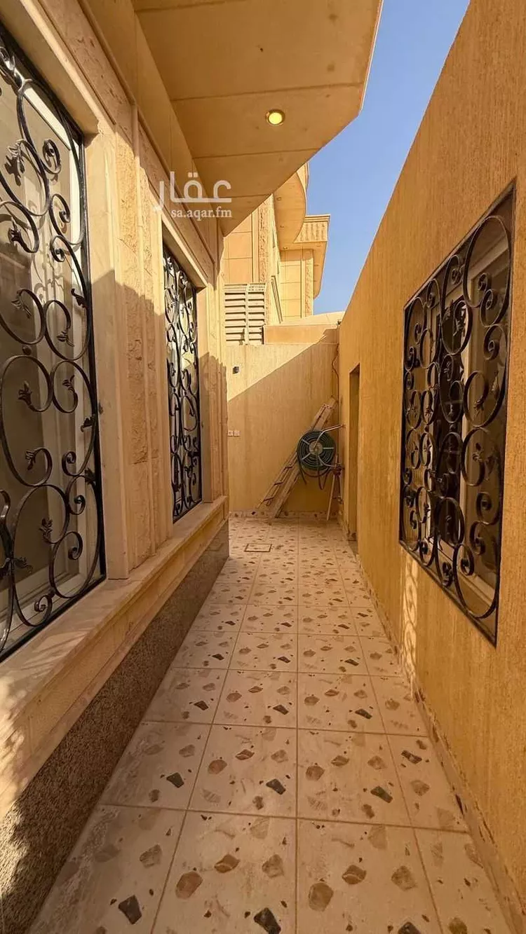 فيلا للبيع في شارع الأحمدي, حي الياسمين, مدينة الرياض, منطقة الرياض 6