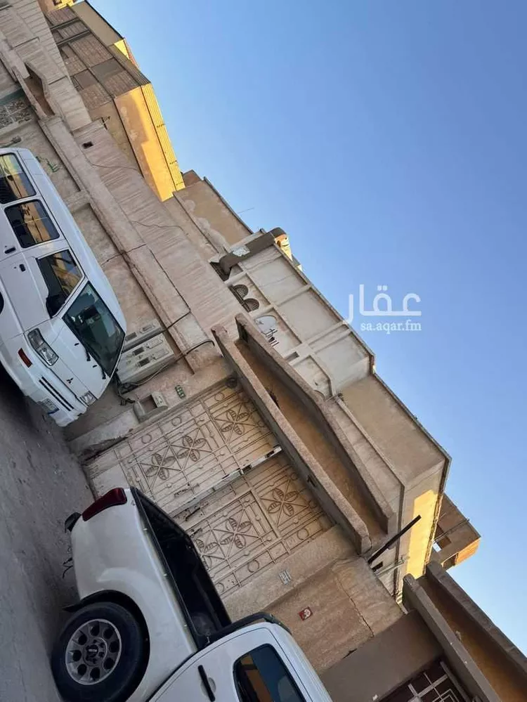 فيلا للبيع في شارع محمد الزناتي, حي النسيم الغربي, مدينة الرياض, منطقة الرياض صورة 2