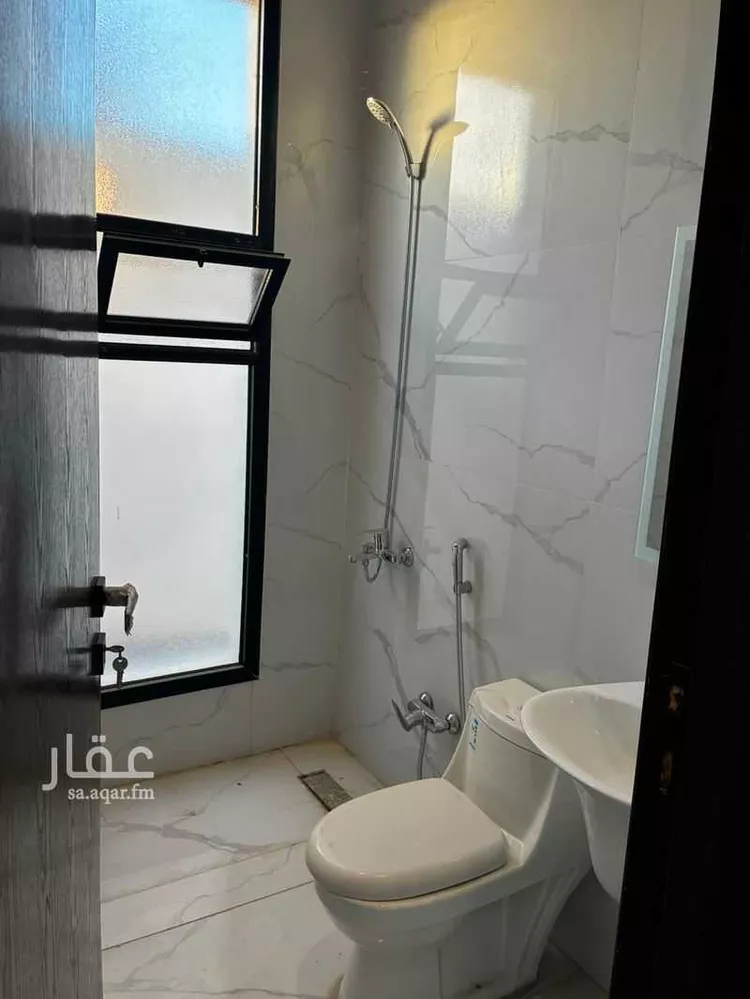 دور للبيع في شارع الصدارة, حي السعادة, مدينة الرياض, منطقة الرياض 14