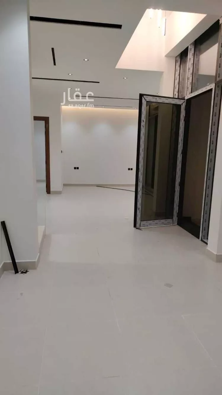 فيلا للبيع في شارع رافع بن يزيد الأنصاري, حي الصفاء, مدينة الرياض, منطقة الرياض صورة 4