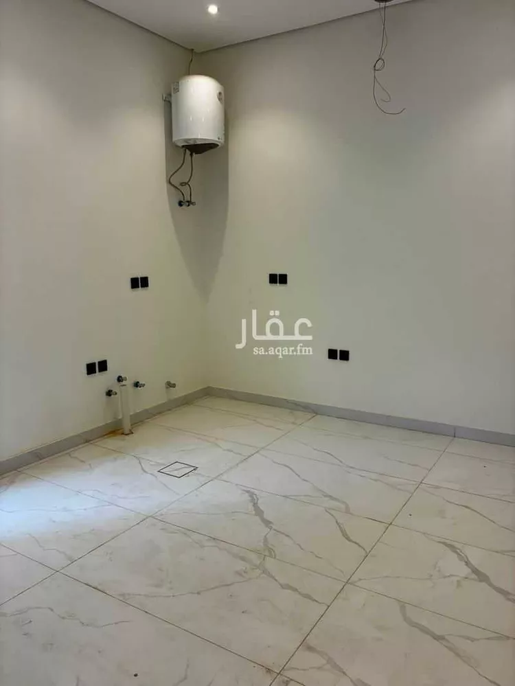 دور للبيع في شارع الصدارة, حي السعادة, مدينة الرياض, منطقة الرياض صورة 4