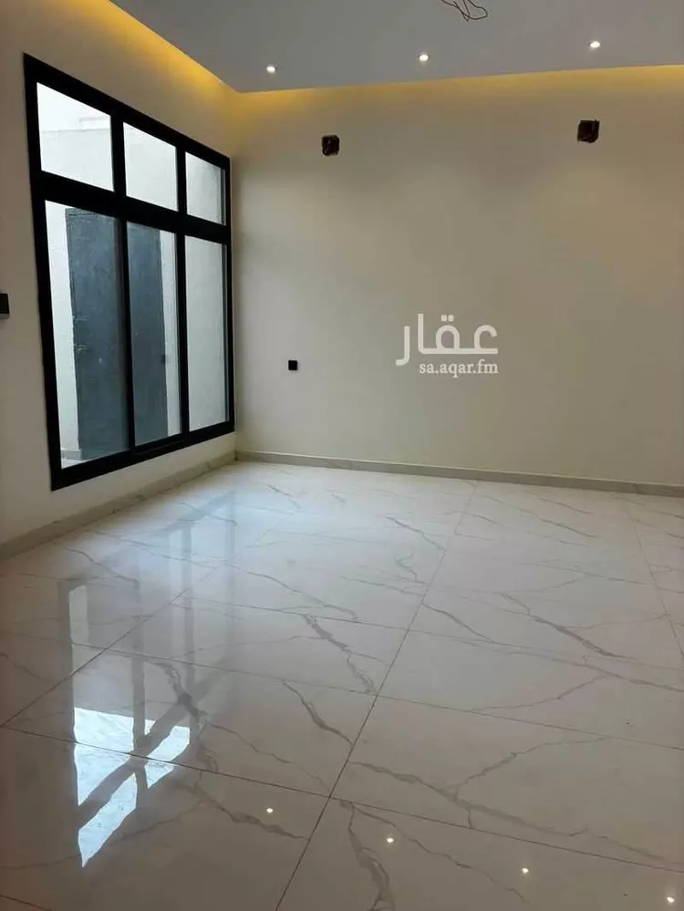 دور للبيع في شارع الصدارة, حي السعادة, مدينة الرياض, منطقة الرياض صورة 5