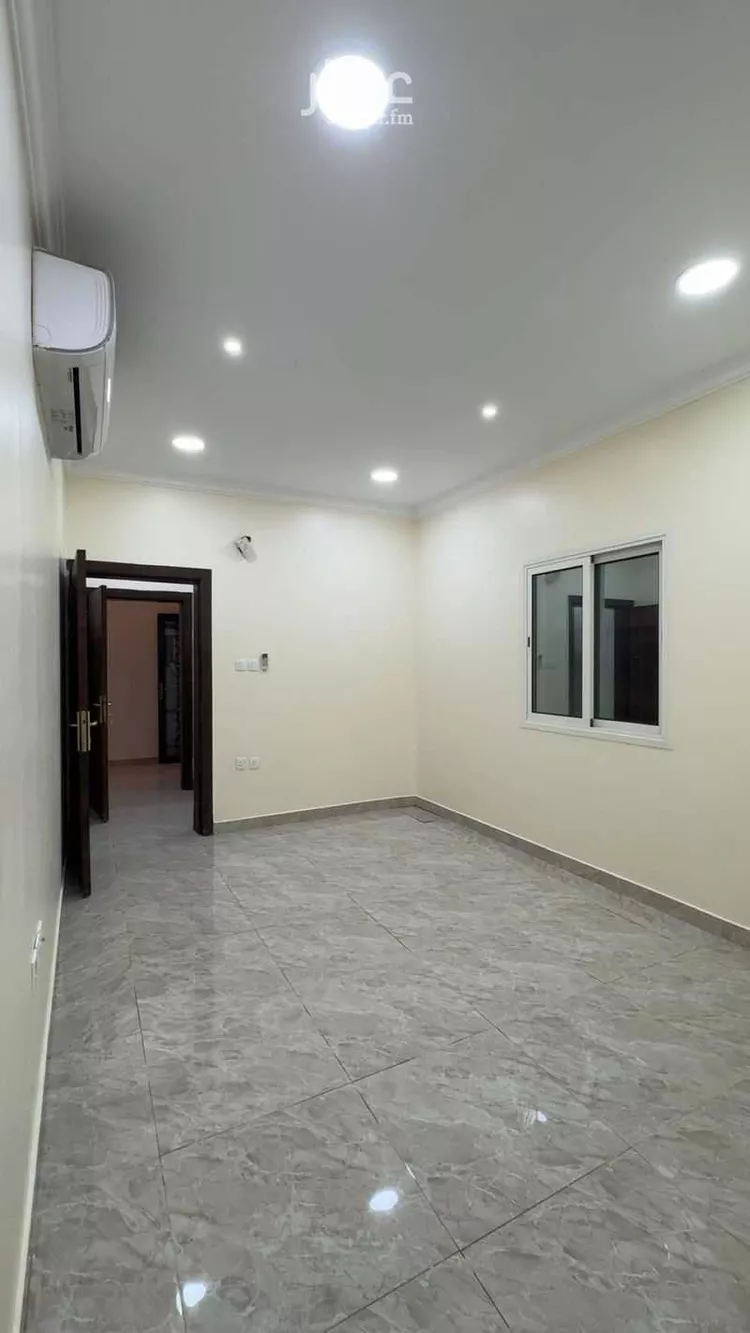 عمارة للإيجار في شارع الحسين الواسطي, حي الشراع, مدينة الخبر, المنطقة الشرقية صورة 2