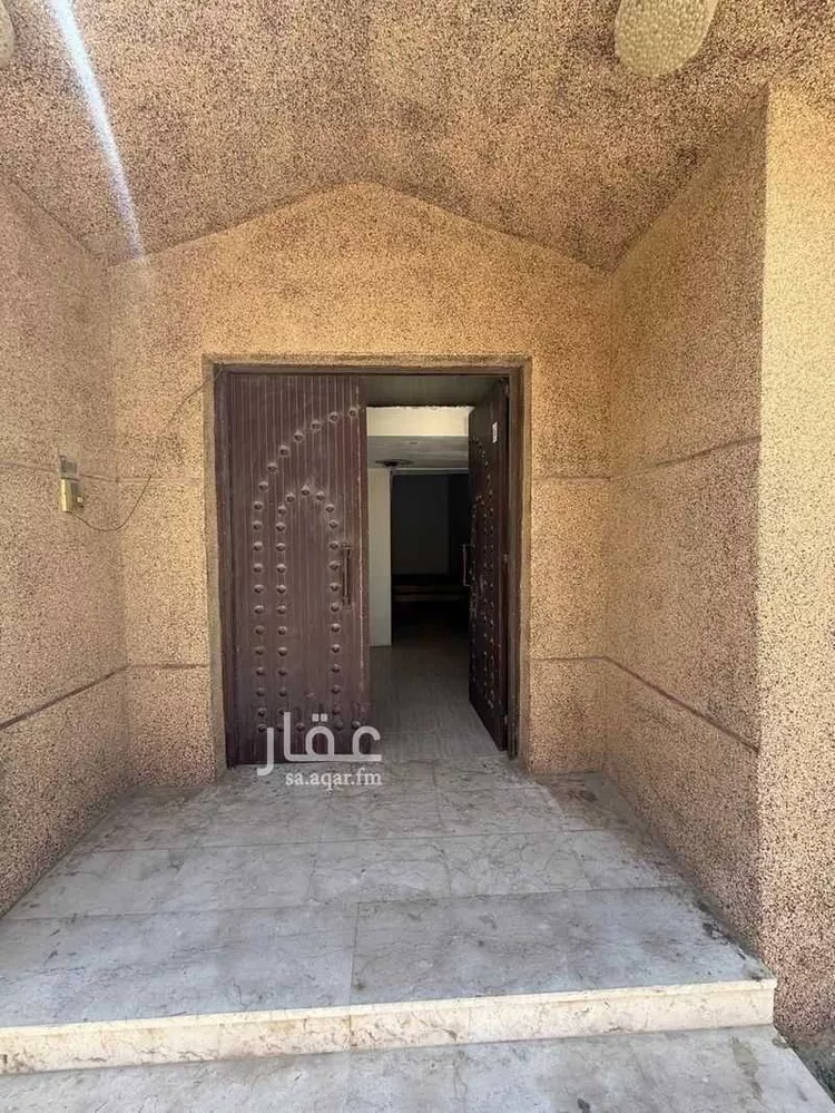 دور للإيجار في شارع الامام مالك, حي الزهور, مدينة رأس تنورة, المنطقة الشرقية صورة 3