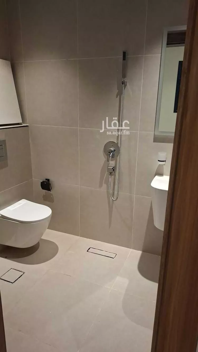 شقة للإيجار في شارع حسين آل الشيخ, حي السويدي, مدينة الرياض, منطقة الرياض 15