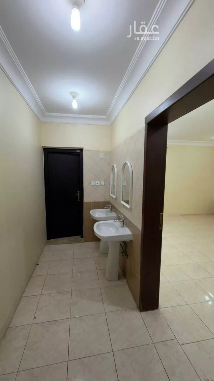 شقة للإيجار في شارع سهيل بن حارثه, حي الرصف, مدينة حائل, منطقة حائل صورة 2