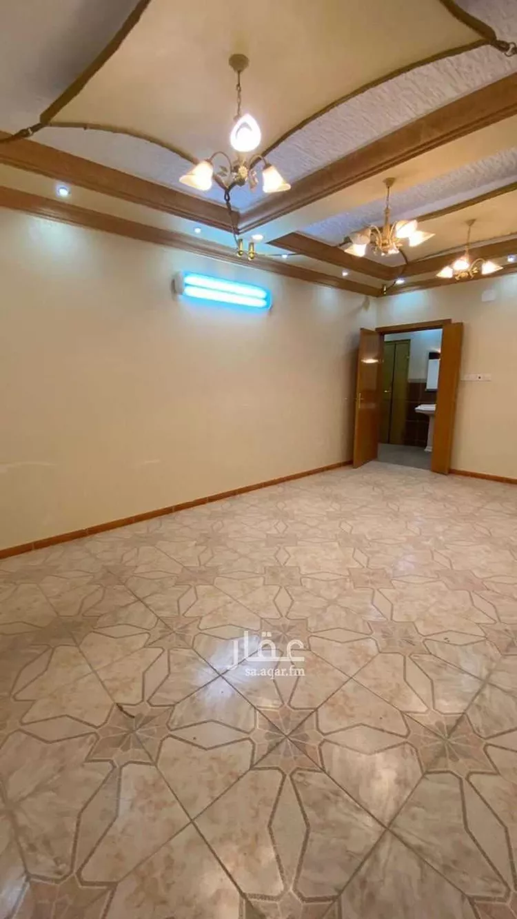 شقة للإيجار في شارع شارع الثمد, حي الخالدية, مدينة ابها, منطقة عسير