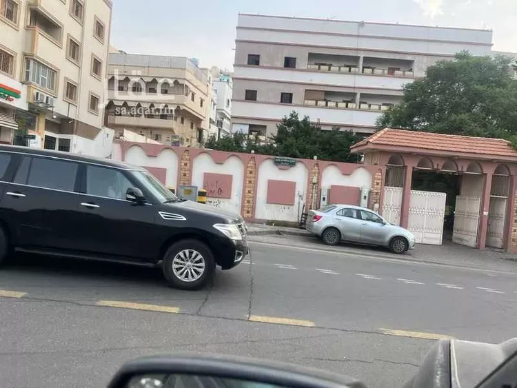عمارة للبيع في حي الوردتين, مدينة أبها, منطقة عسير 6