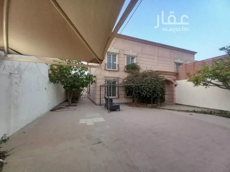 فيلا للبيع في شارع عبد الرزاق الهاشمي, حي الشاطئ الغربي, مدينة الدمام, المنطقة الشرقية صورة 2