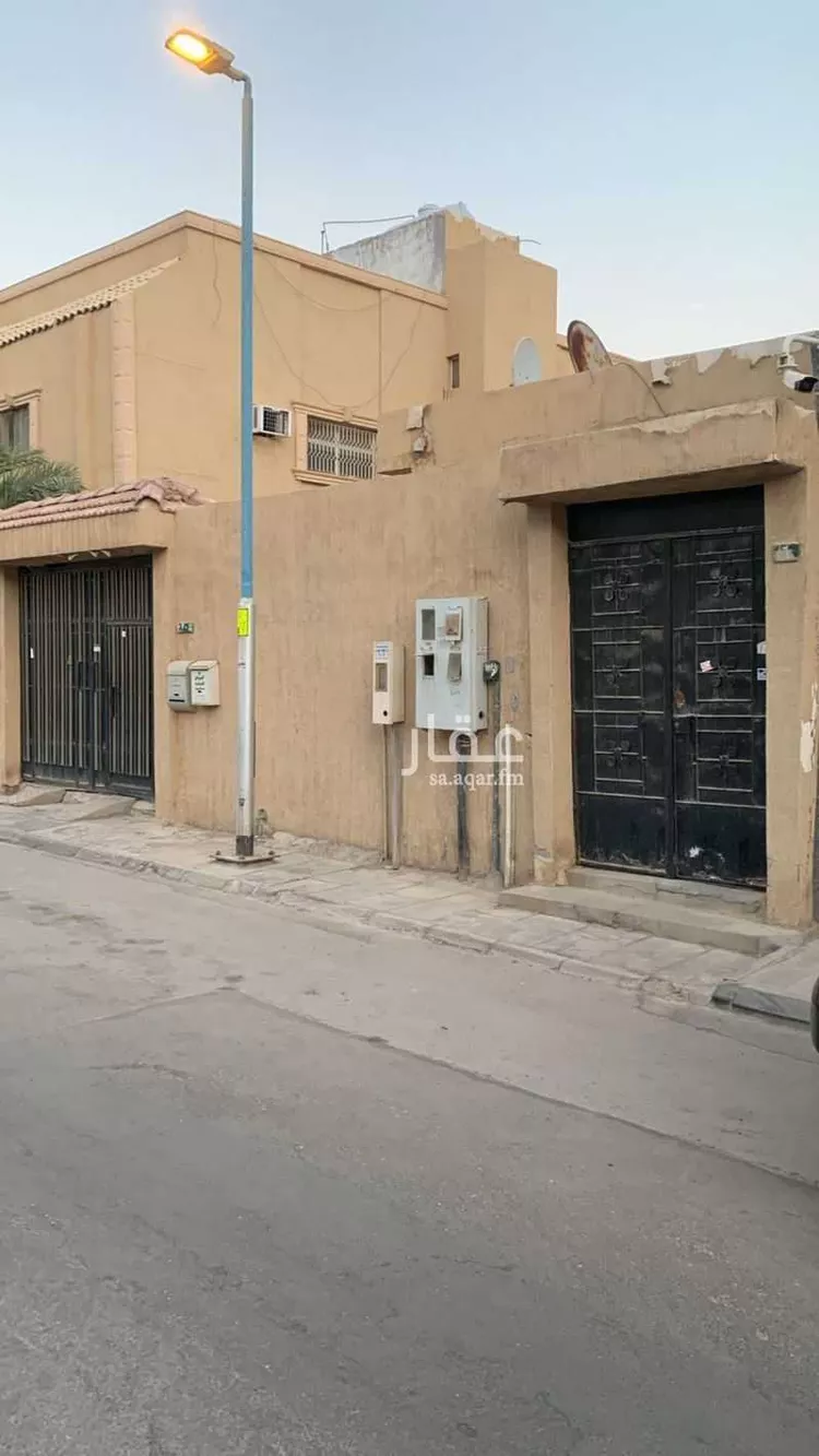 فيلا للبيع في شارع مصطفى رضوان, حي الملز, مدينة الرياض, منطقة الرياض صورة 2