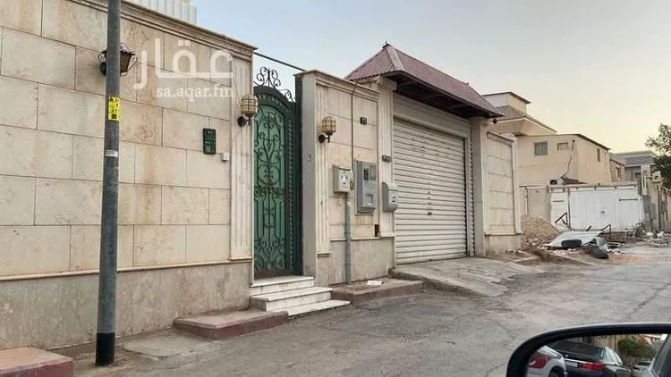 Villa for Sale in Riyadh Al Mathar Ash Shamali