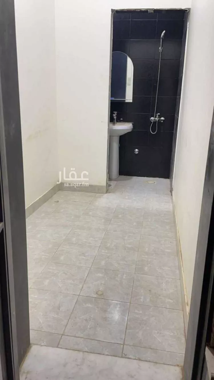 غرفة للإيجار في شارع محمود الساعاتي, حي بدر, مدينة الرياض, منطقة الرياض
