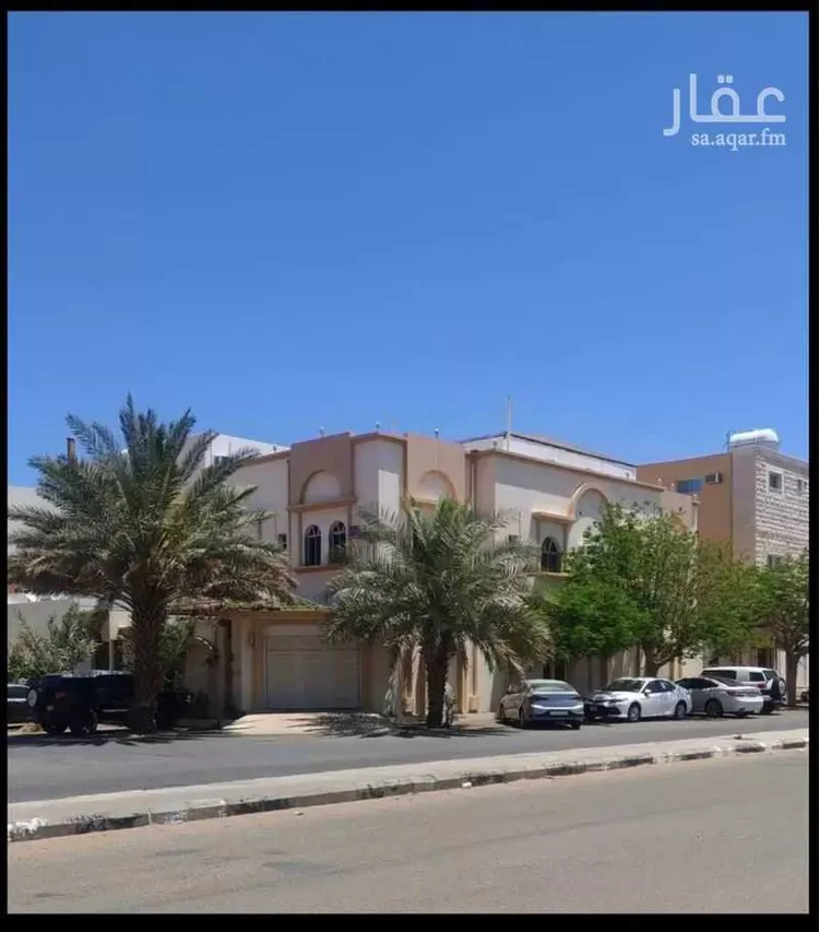 عمارة للبيع في شارع عمر بن مهران ، حي المروج ، تبوك ، منطقة تبوك