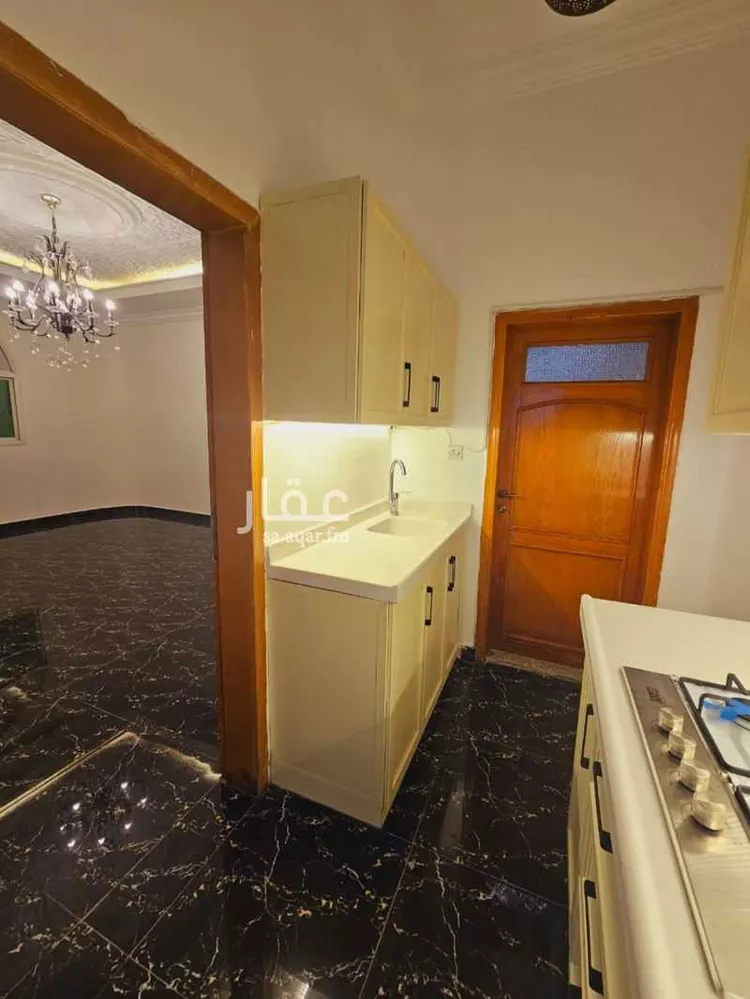 شقة للإيجار في شارع عبدالغني العريس, حي الصفاء, مدينة جدة, منطقة مكة المكرمة صورة 5