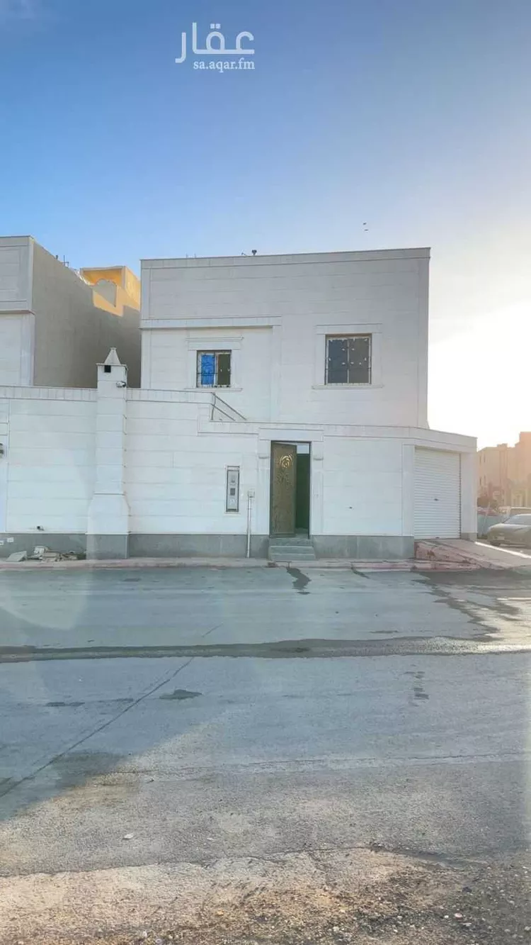 فيلا للبيع في شارع علي بن شجاع المصري, الرمال, الرياض صورة 2