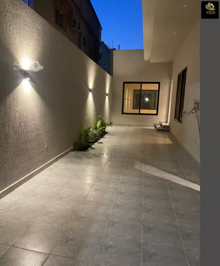 فيلا للبيع في شارع ابن فارس, حي الجلوية, مدينة الدمام, المنطقة الشرقية 6