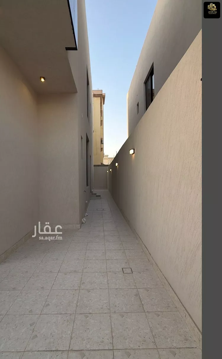 فيلا للبيع في شارع كعب بن عيينه, حي الشراع, مدينة الخبر, المنطقة الشرقية 9
