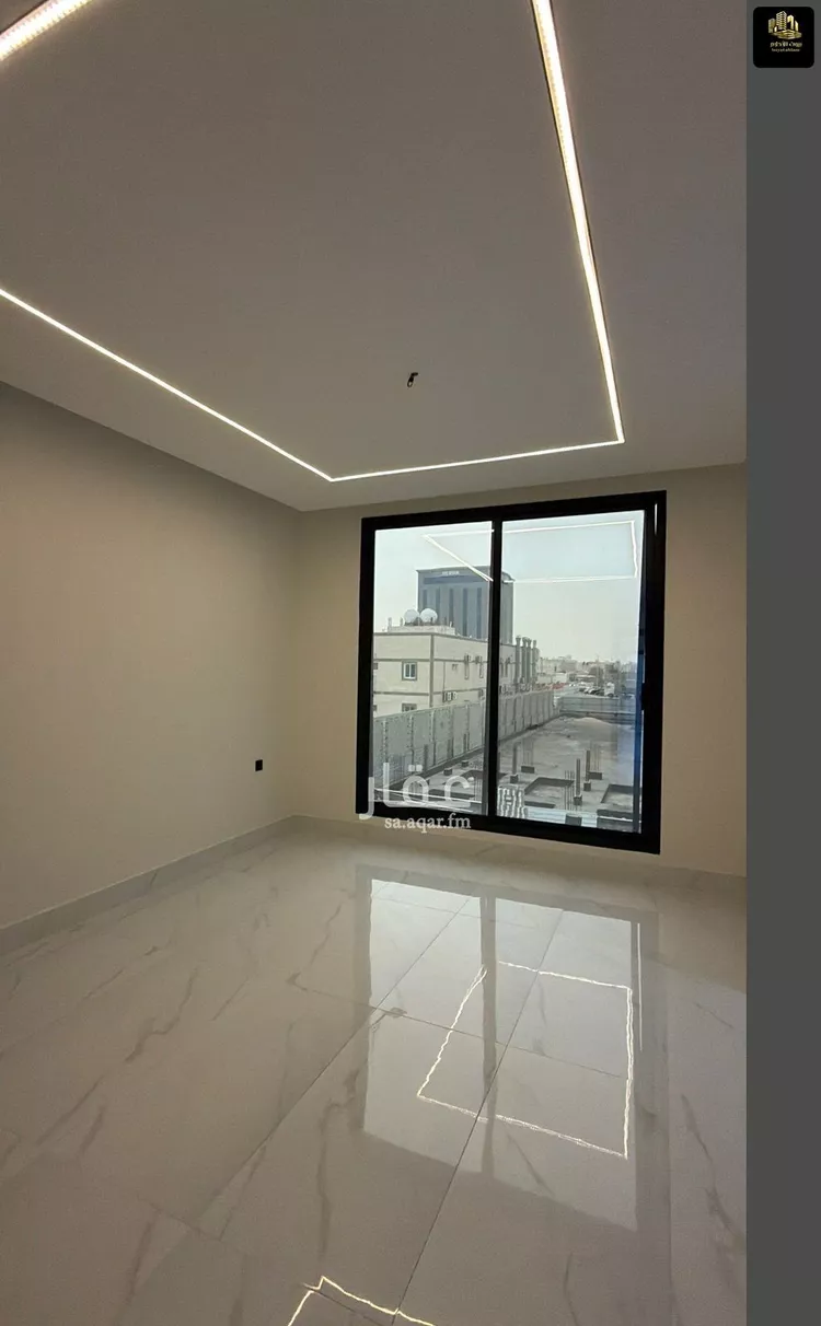 Villa for Sale in Al Khobar Al Amwaj 11