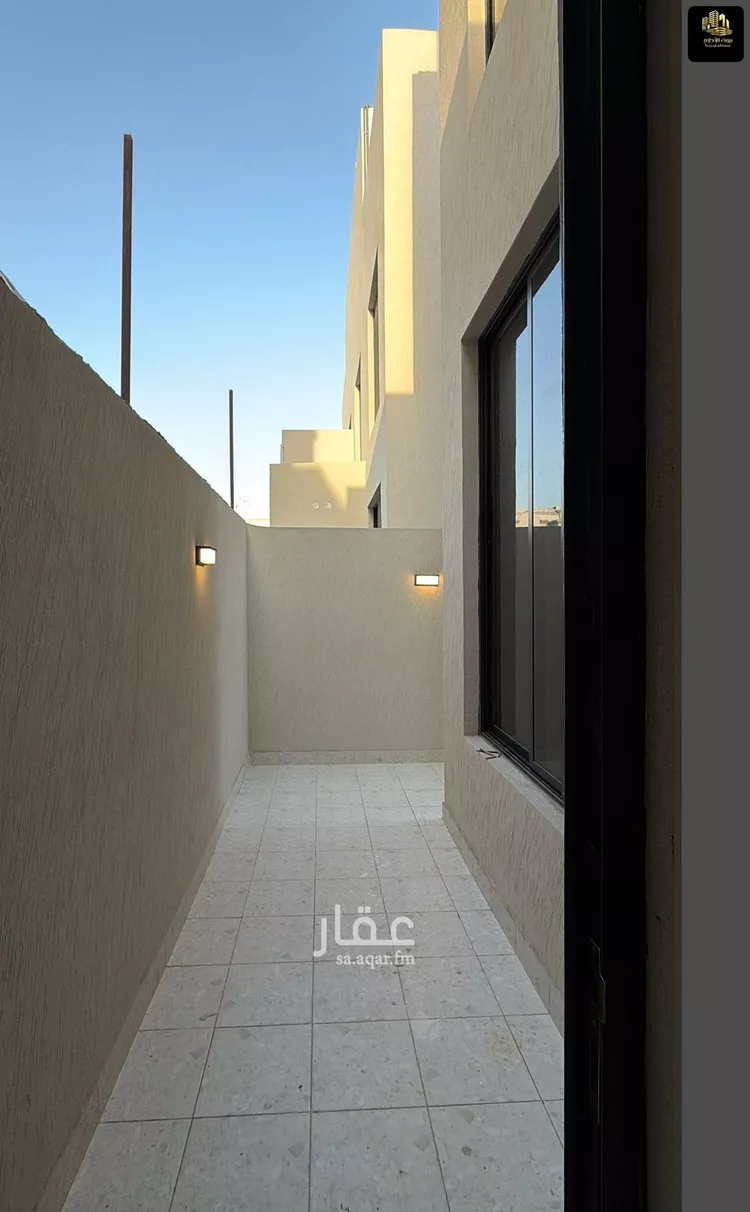 فيلا للبيع في شارع كعب بن عيينه, حي الشراع, مدينة الخبر, المنطقة الشرقية 12