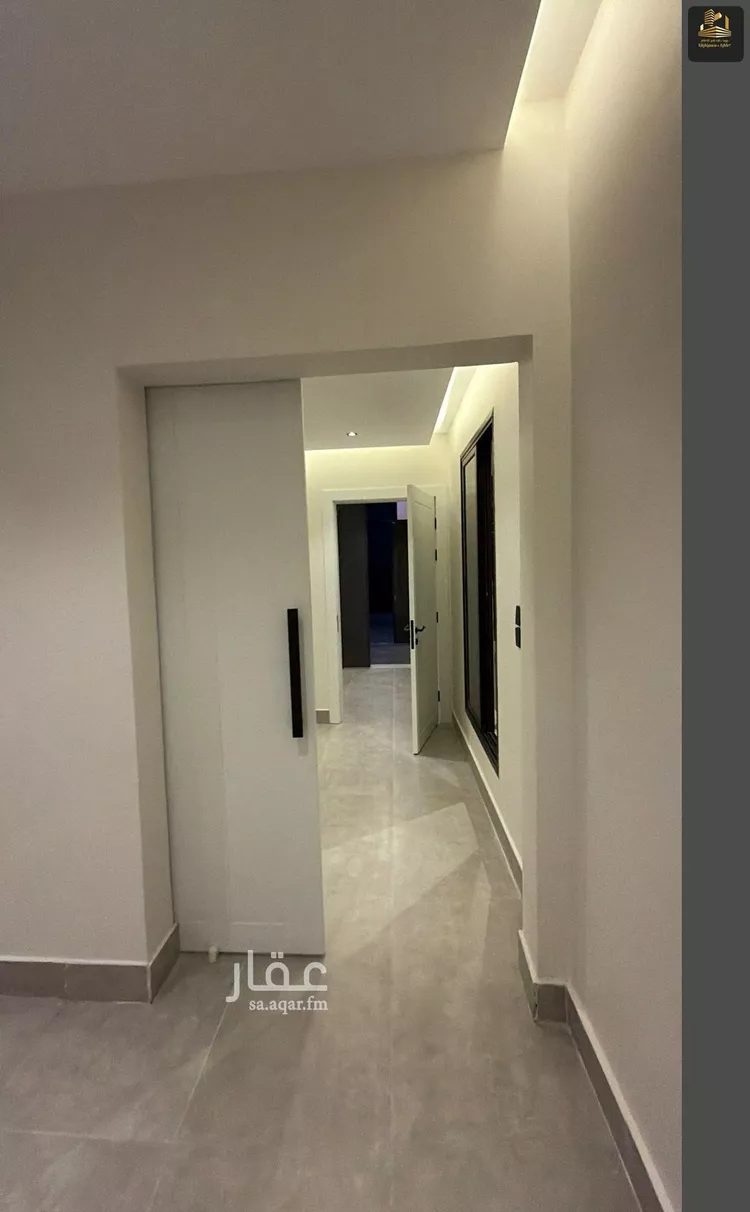 فيلا للبيع في شارع عبدالرحمن ابن كعب الانصاري, حي اللؤلؤ, مدينة الخبر, المنطقة الشرقية 9