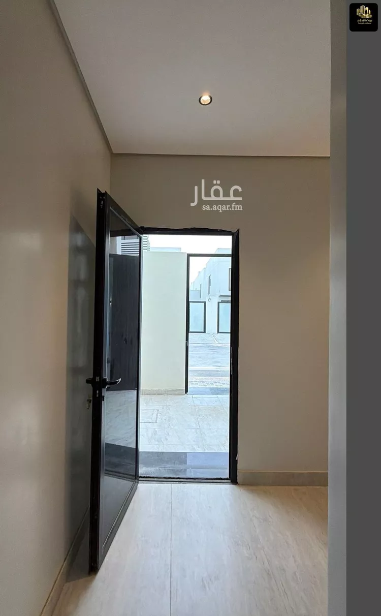 Villa for Sale in Al Khobar Al Amwaj 12