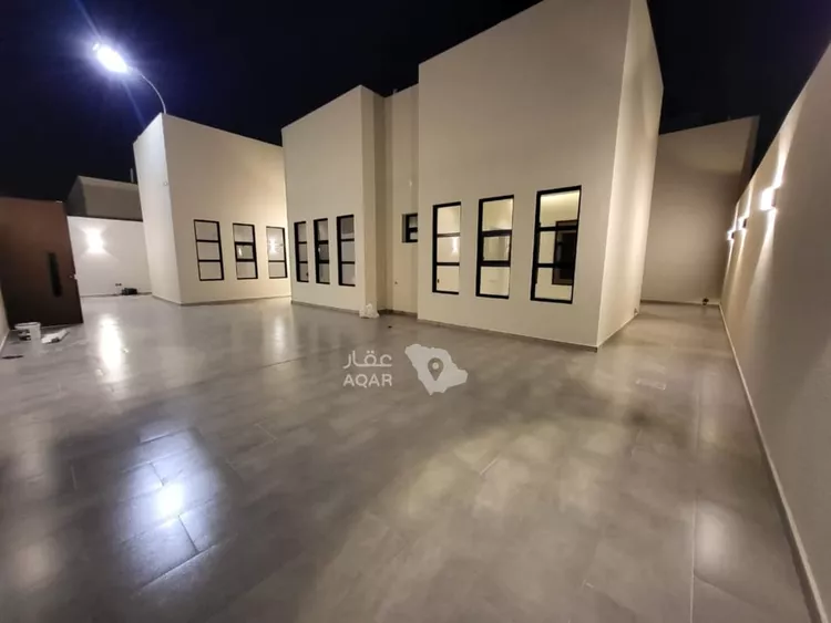 Floor for Sale in Riyadh Al Qirawan 6