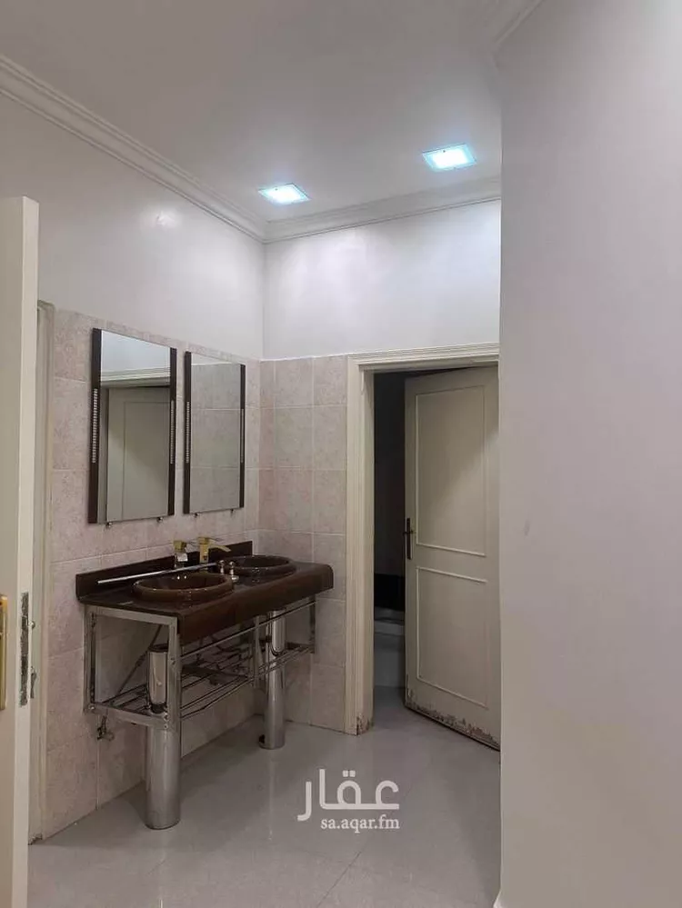 Floor for Rent in Riyadh Hittin صورة 3