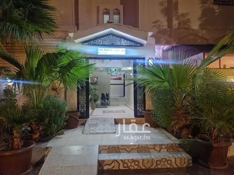 عمارة للإيجار في شارع رافع ابن عمير, حي بئر عثمان, مدينة المدينة المنورة, منطقة المدينة المنورة