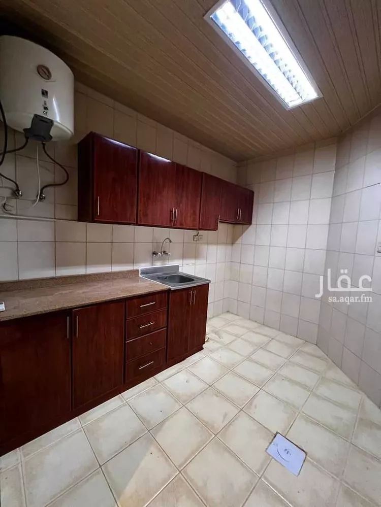 شقة للإيجار في شارع جرير بن عبدالله البجلي, حي مغرزات, مدينة الرياض, منطقة الرياض صورة 5