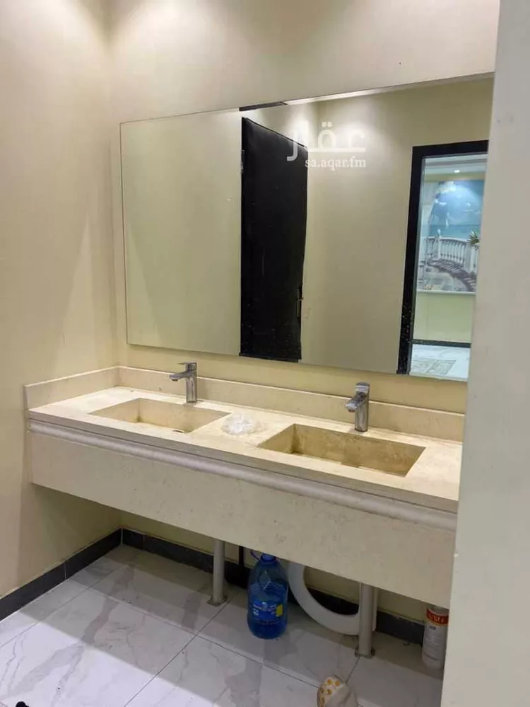 فيلا للإيجار في شارع ينبع, حي العريجاء الغربي, مدينة الرياض, منطقة الرياض صورة 4