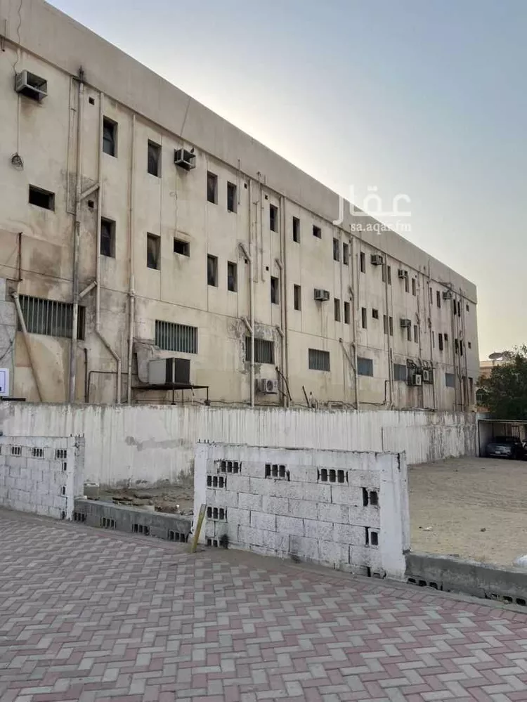 عمارة للبيع في شارع 000, حي غرناطة, مدينة الدمام, المنطقة الشرقية صورة 2