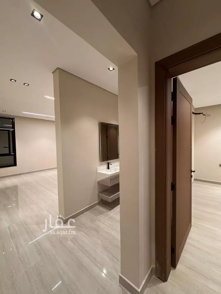 شقة للبيع في شارع الندوة, حي الأمواج, مدينة الخبر, المنطقة الشرقية