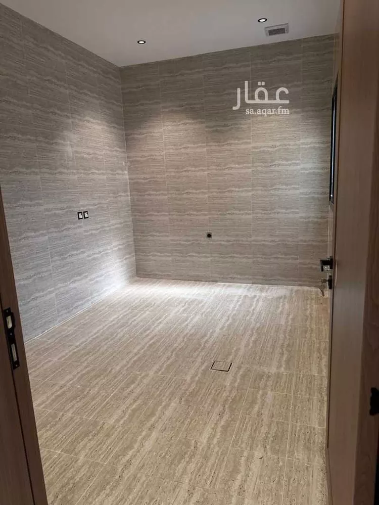 فيلا للبيع في شارع عقيل بن أبي طالب, حي الشفاء, مدينة الخبر, المنطقة الشرقية