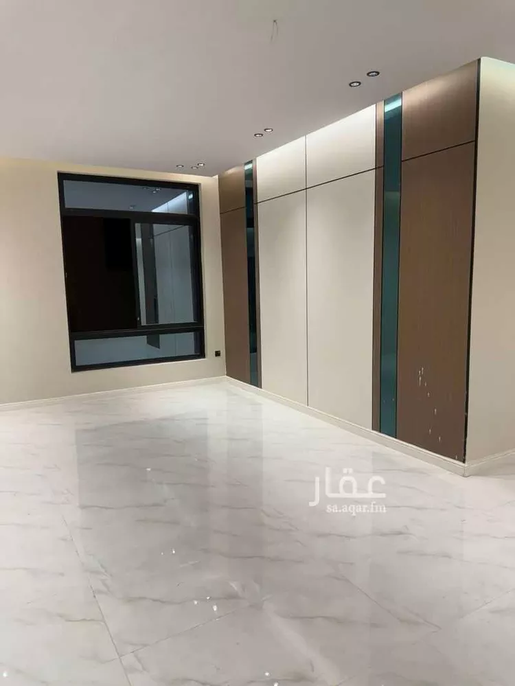 Floor for Sale in Dammam King Fahd 9