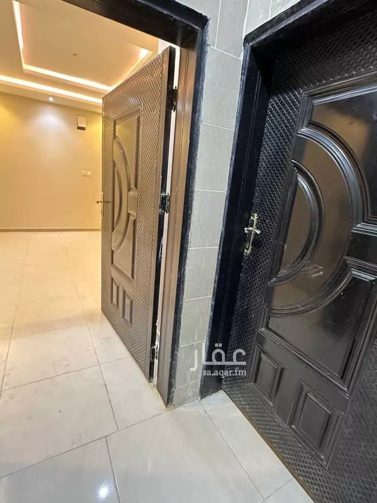 عمارة للبيع في شارع مارية القبطية ، حي الحيلة الشرقي ، محايل ، محايل صورة 3