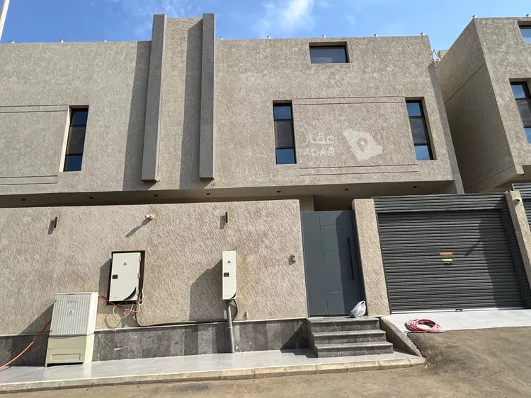 فيلا للبيع في شارع أبي الحسن الزنبقي ، حي الصواري ، جدة ، جدة