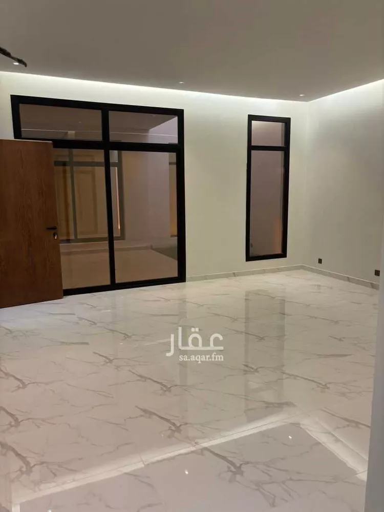 دور للبيع في شارع احمد محمد جمال, حي البيان, مدينة الرياض, منطقة الرياض صورة 3
