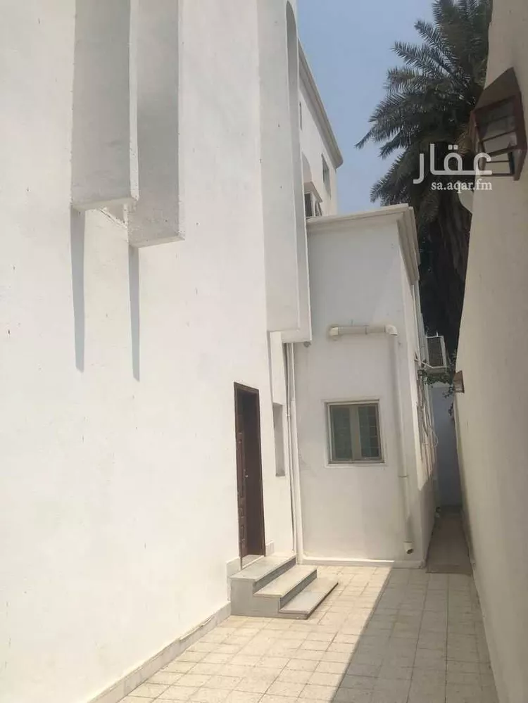 فيلا للبيع في شارع إبراهيم الطائي ، حي الربيع ، جدة ، جدة