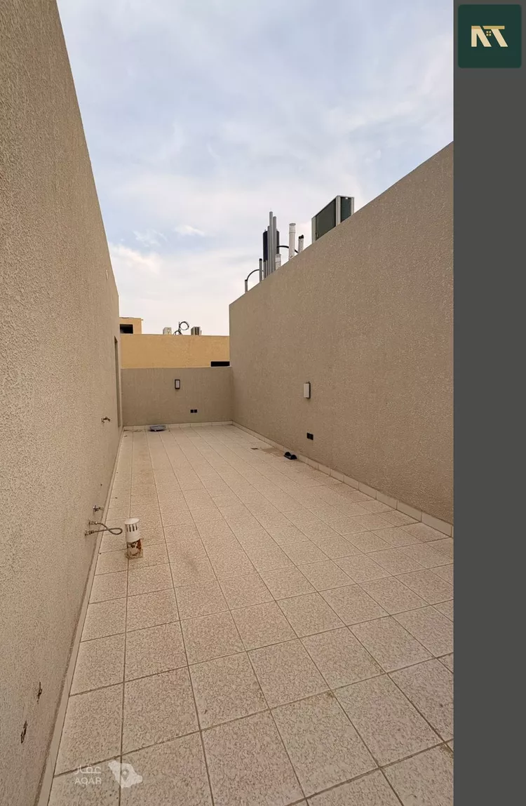 فيلا للإيجار في شارع أحمد بن الحسين بن برهان, حي النرجس, مدينة الرياض, منطقة الرياض 11