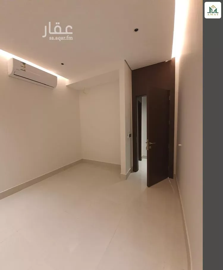 Floor for Sale in Riyadh Al Olaya 18