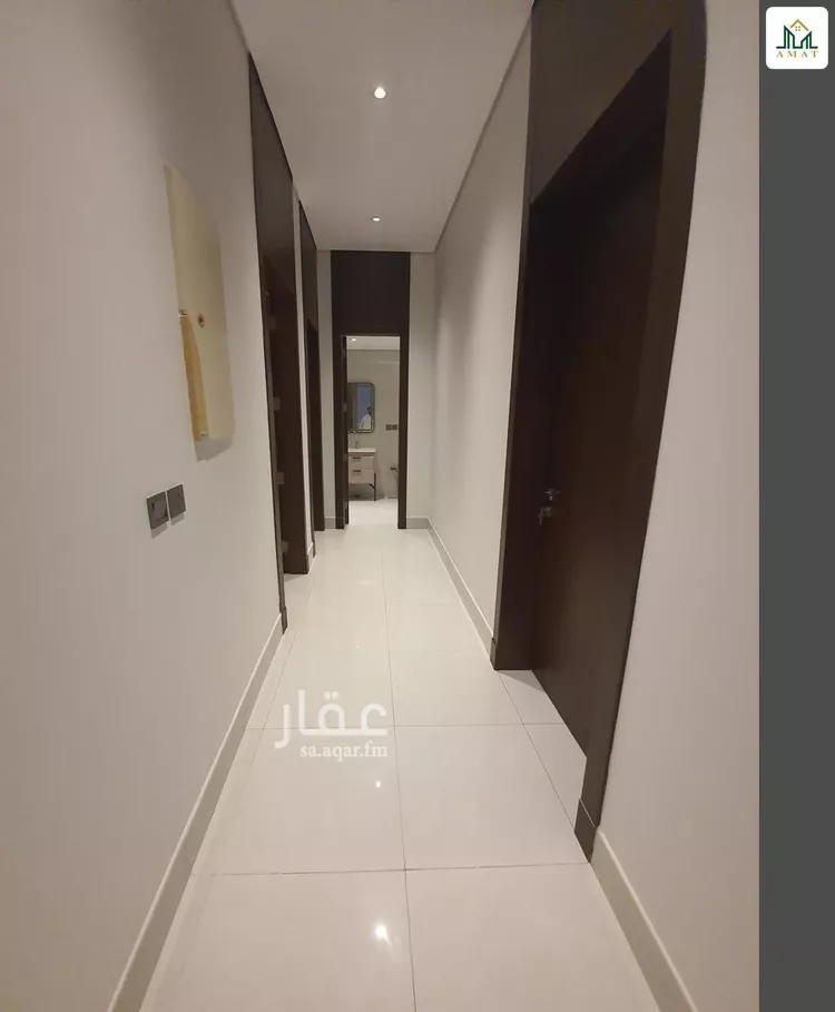 Floor for Sale in Riyadh Al Olaya 17