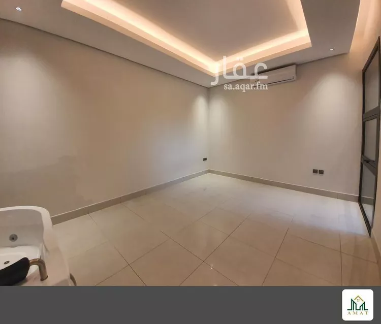 Floor for Sale in Riyadh Al Olaya 19