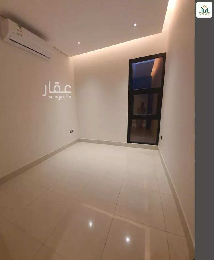 Floor for Sale in Riyadh Al Olaya 7