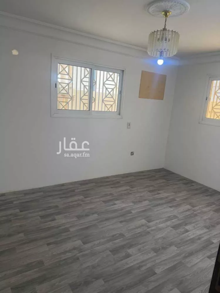 شقة للإيجار في شارع أبي برزة الأسلمي ، حي الضباط ، الرياض ، منطقة الرياض صورة 2