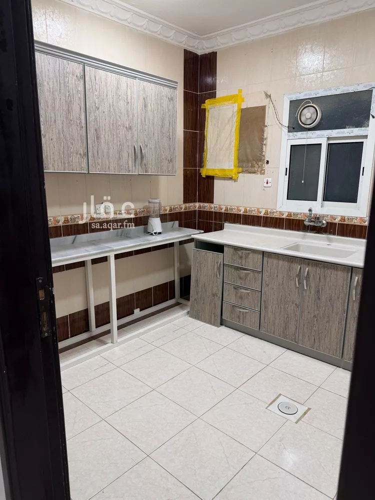شقة للإيجار في شارع احمد بن زهير, حي إشبيلية, مدينة الرياض, منطقة الرياض صورة 4