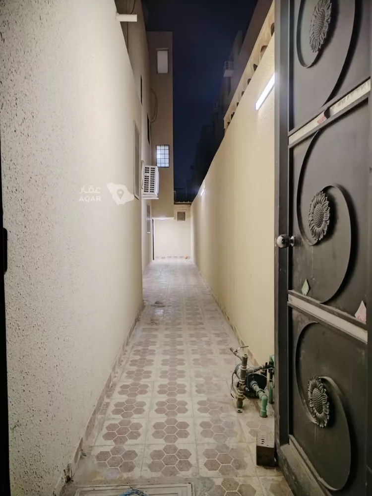 شقة للإيجار في شارع احمد بن زهير, حي إشبيلية, مدينة الرياض, منطقة الرياض 7
