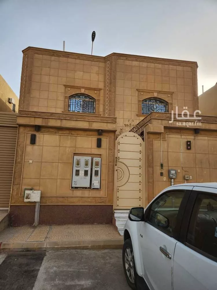 فيلا للإيجار في شارع حرض ، حي ظهرة لبن ، الرياض ، منطقة الرياض